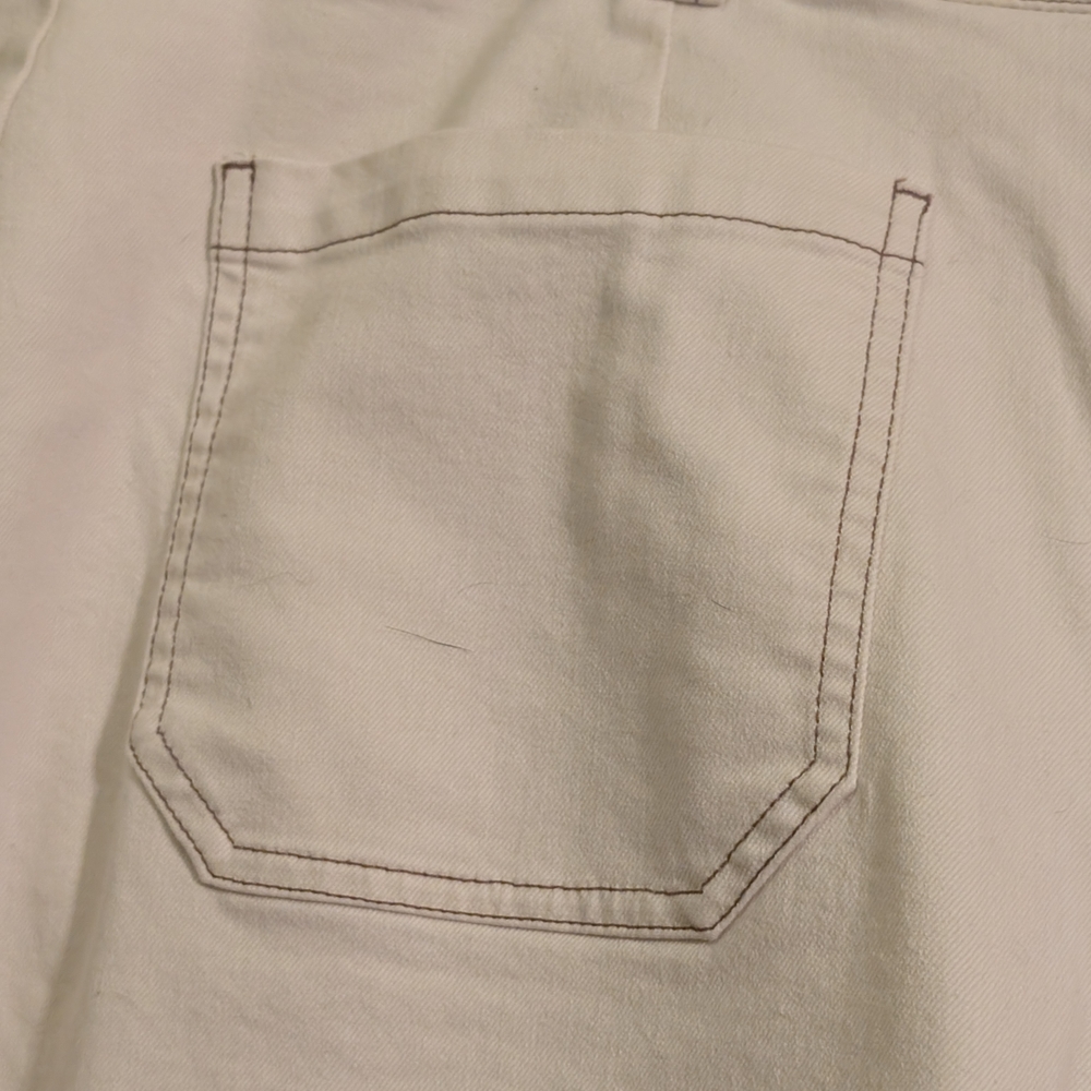 Lane Bryant Women's Straight Leg Cream Jeans - Picture 3 of 9
